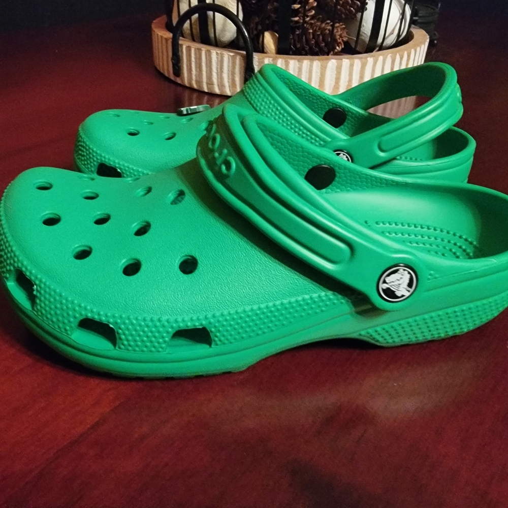CROCS Women Bright Green Clogs - Picture 2 of 5